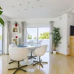 A&n Sea View Family House Holiday home